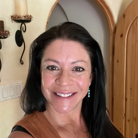 Meet your Posher, Regina - Picture 2 of 3